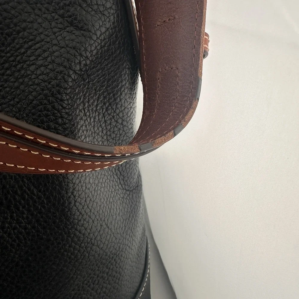 Dooney & Bourke Sophie‎ Black Pebble Leather Hobo Shoulder Bag Classic Preppy